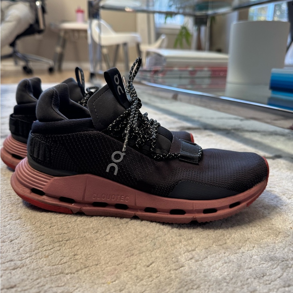 On Cloudnova Eclipse/Rose Running Sneakers